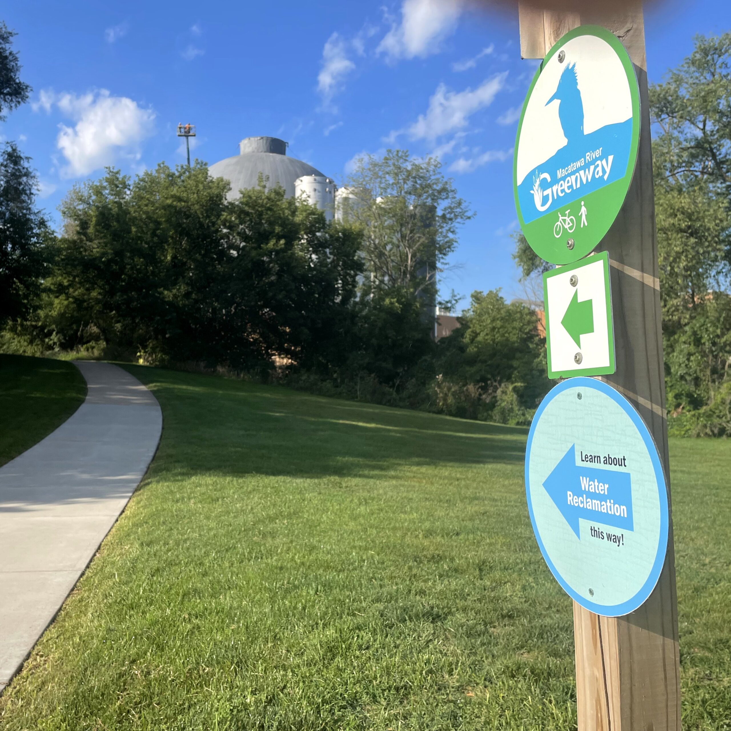 WRF-BPW-wayfinding-signage